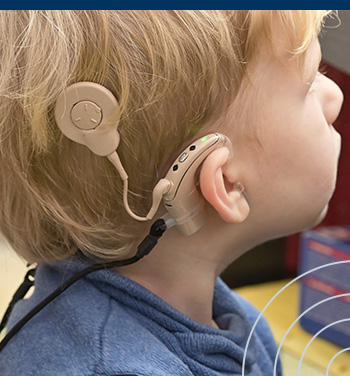 Próteses Auditivas Implantáveis e (RE) Habilitação Auditiva (Online)