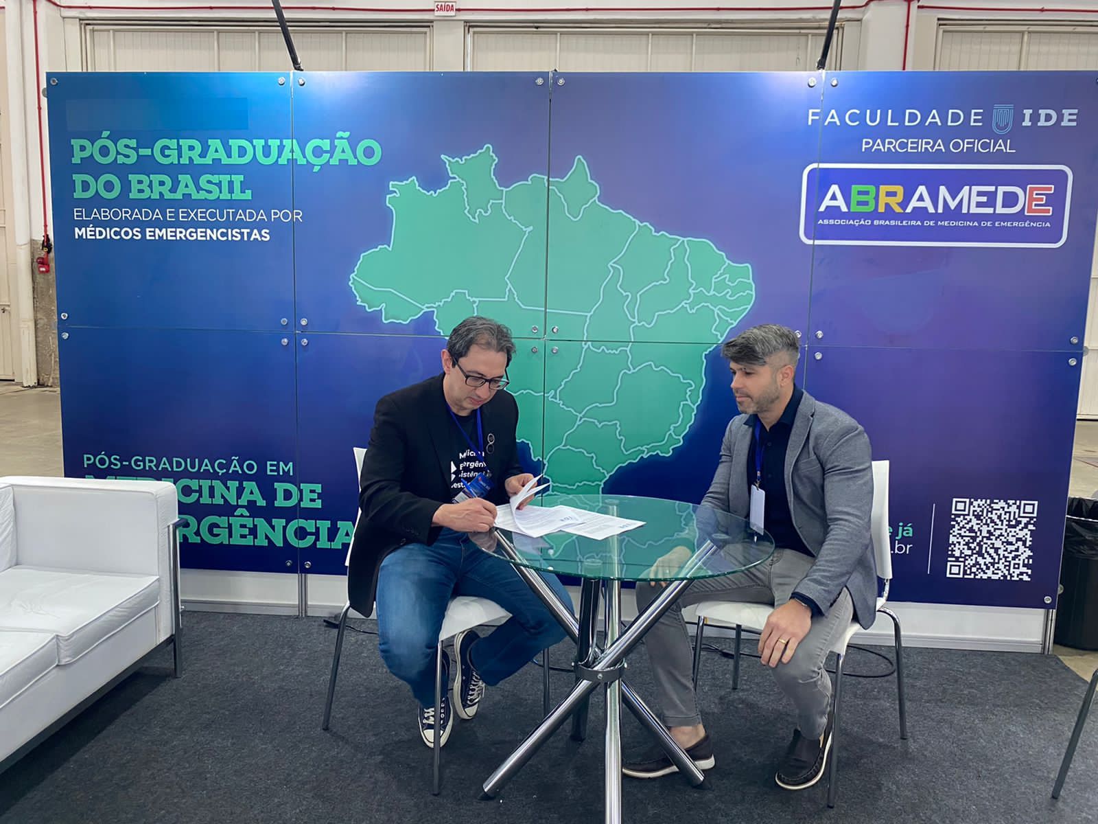 ABRAMEDE firma parceria para a oferta de educação continuada aos profissionais atuantes na Medicina de Emergência